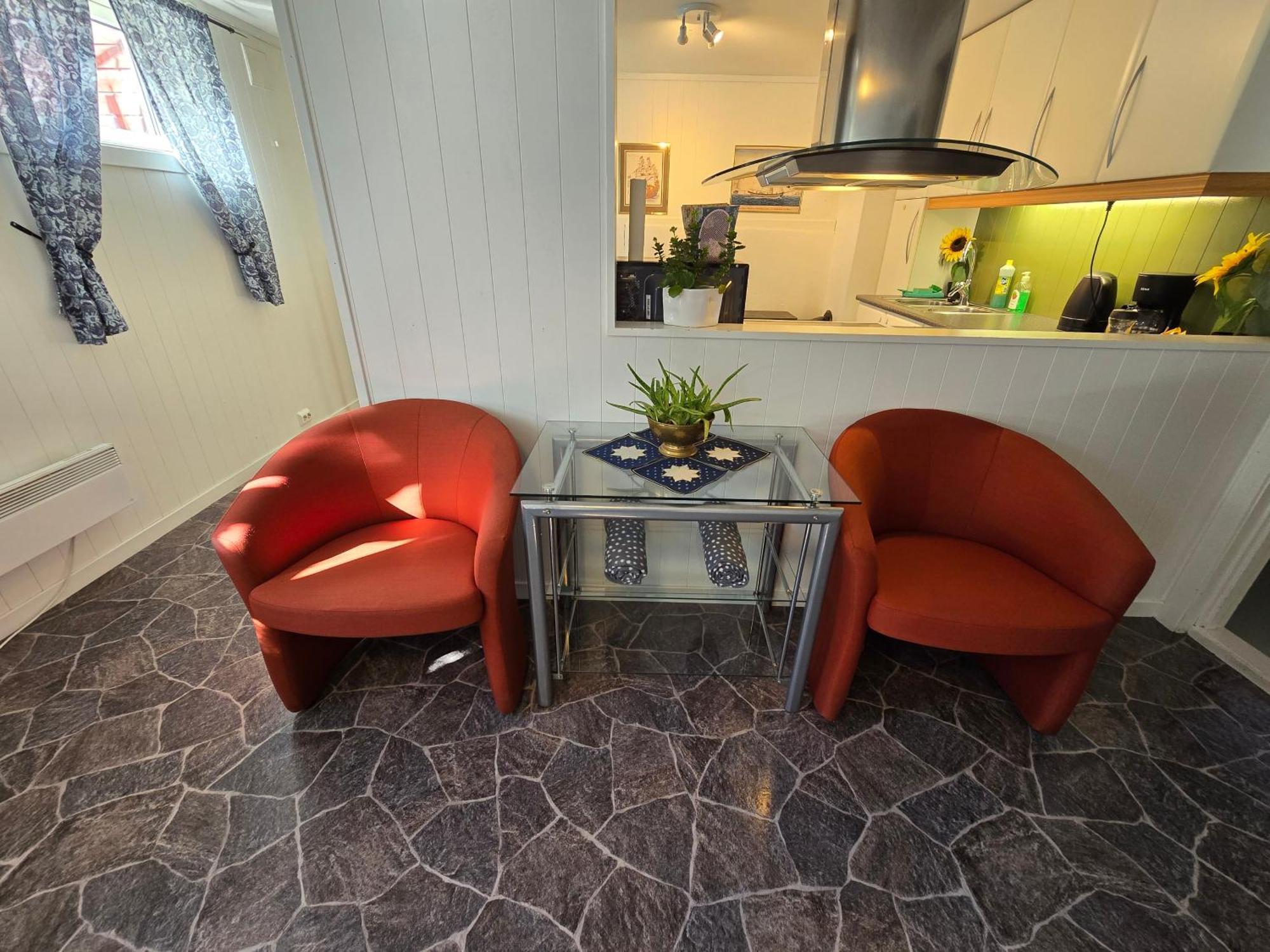 Apartamento Hybel Til Leie Tvedestrand Exterior foto